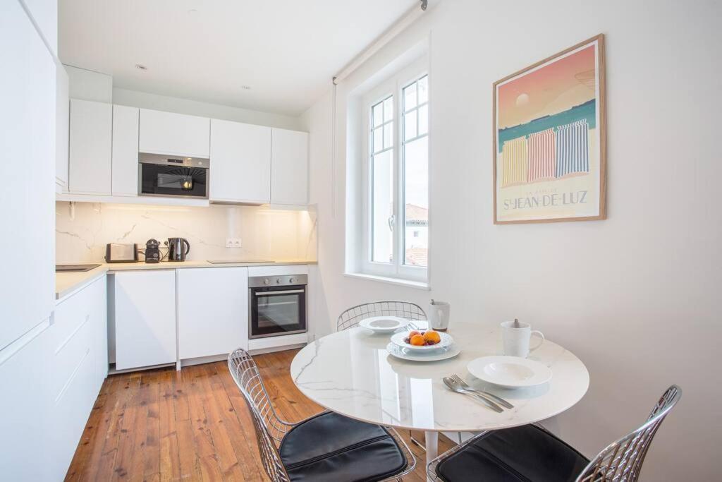 Appartement Rue Gambetta, Plage A 2 Min Saint-Jean-de-Luz Exterior foto