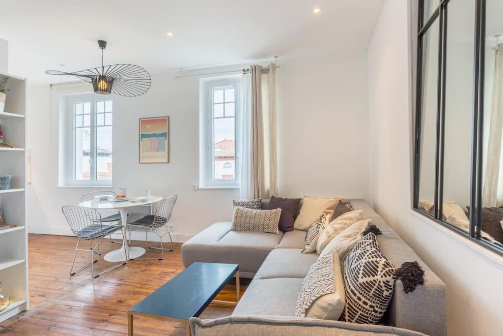 Appartement Rue Gambetta, Plage A 2 Min Saint-Jean-de-Luz Exterior foto